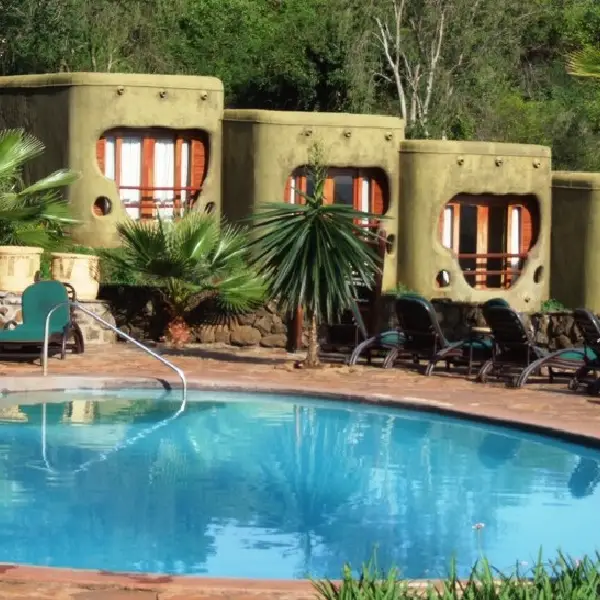 6 DAYS BEST KENYA HOLIDAY LODGE SAFARI